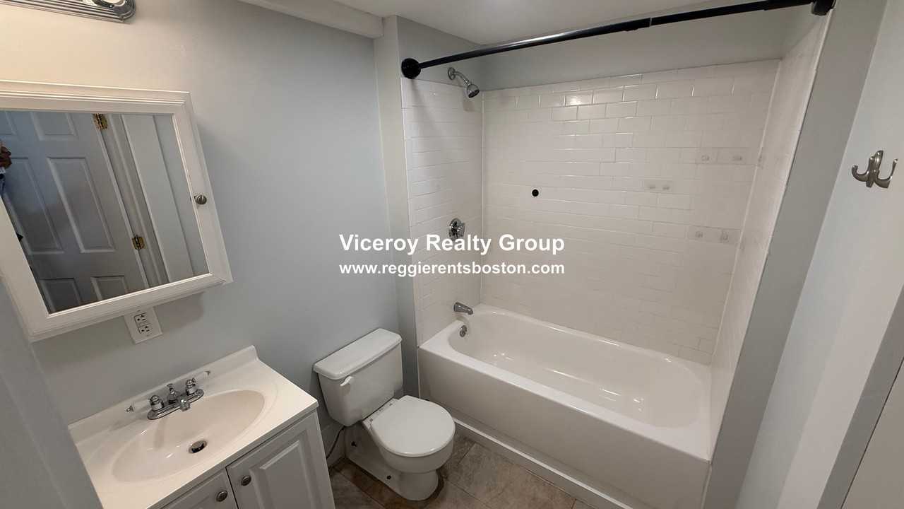 Cambridge St #3 - Photo 5 of 5