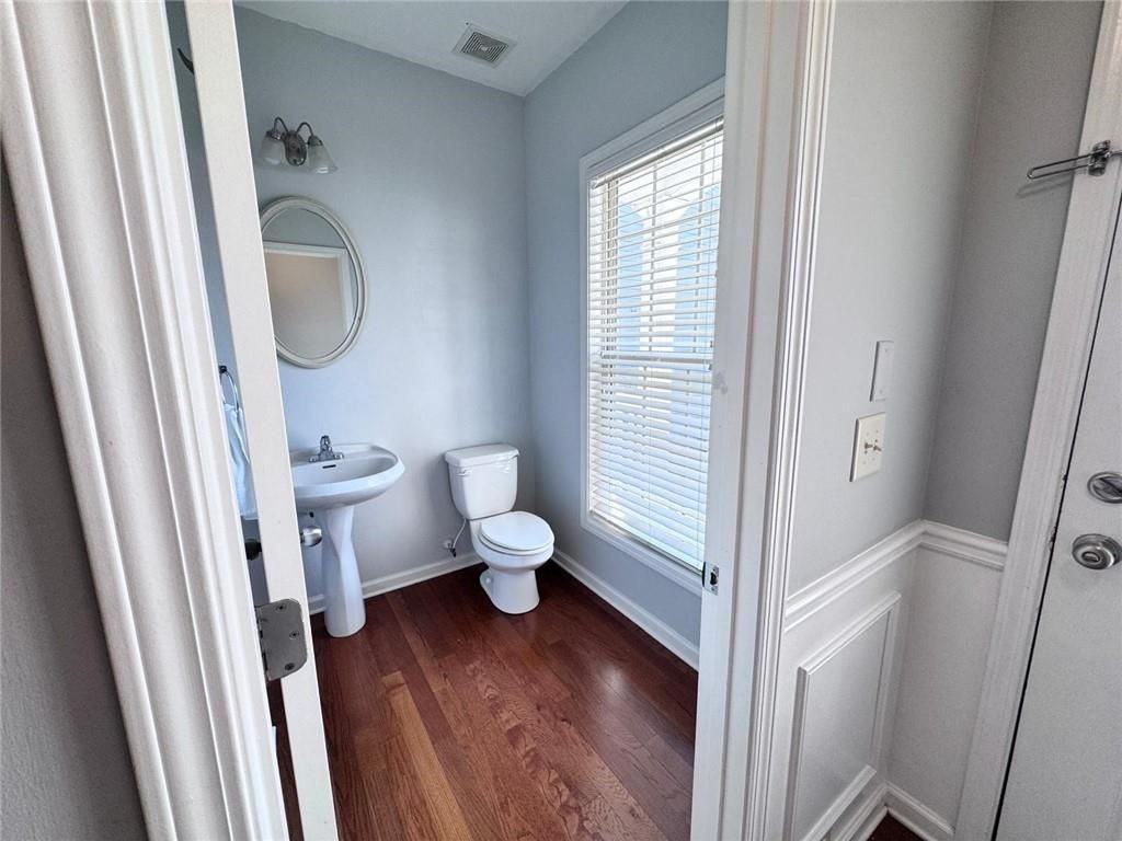 1420 Brookmere Way - Photo 4 of 19