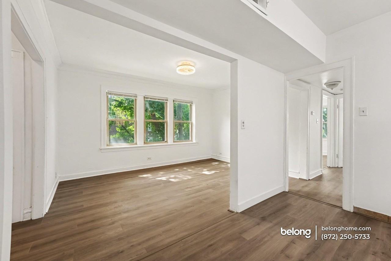 8735 S Langley Ave #2N - Photo 2 of 16