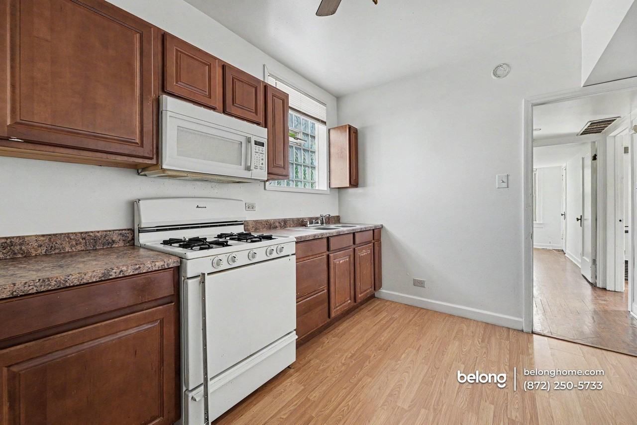 8737 S Langley Ave #2S - Photo 5 of 15