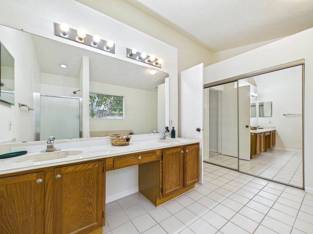 814 Lochnell Dr - Photo 7 of 14