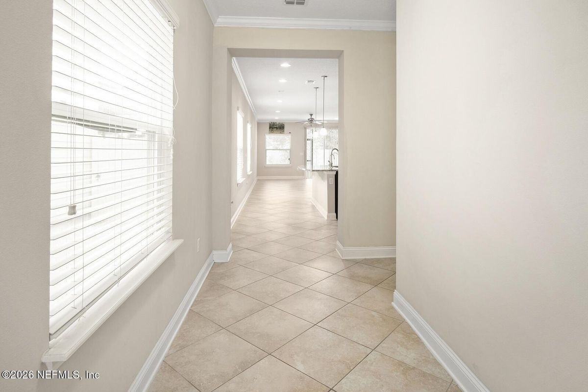 3737 Coastal Cove Cir - Photo 6 of 41