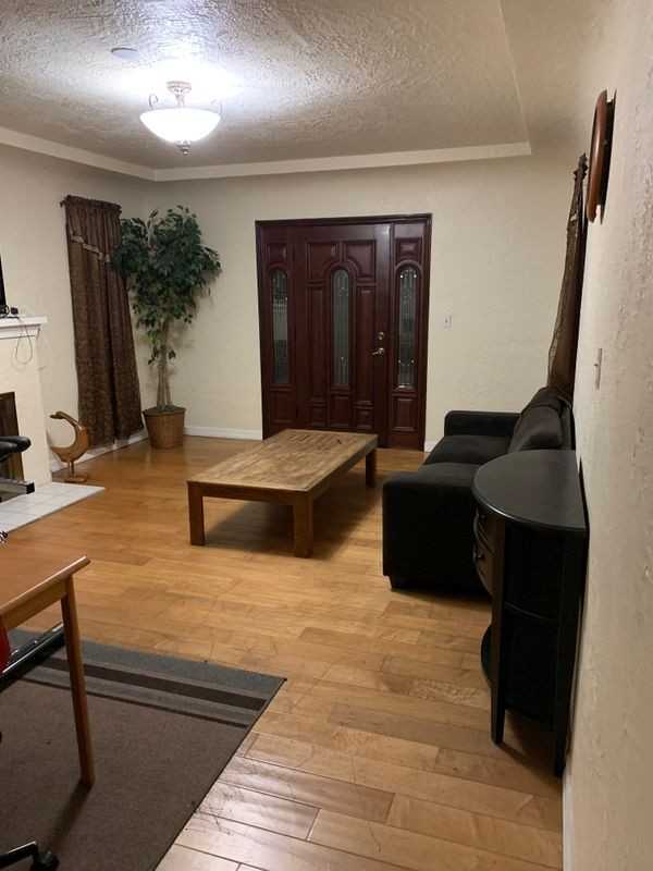 3161 Hutchison Ave - Photo 3 of 13