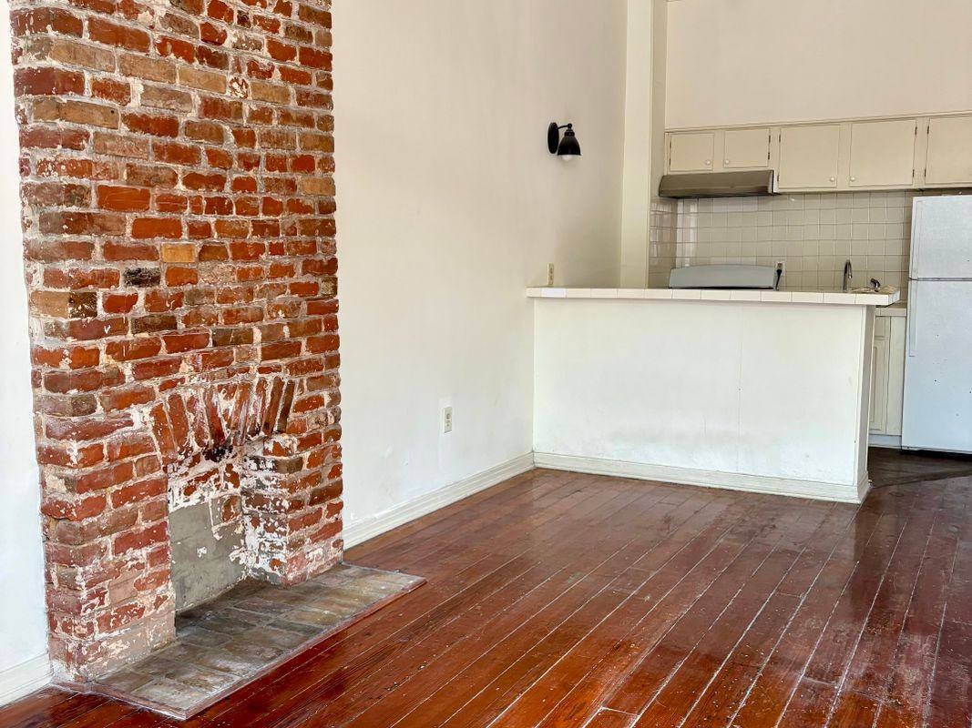 832 Saint Ann St ##1a - Photo 6 of 6