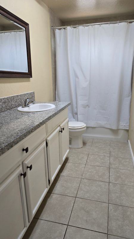 551 N College Ave ##A - Photo 7 of 12