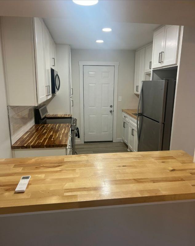 426 Garfield Dr - Photo 4 of 11
