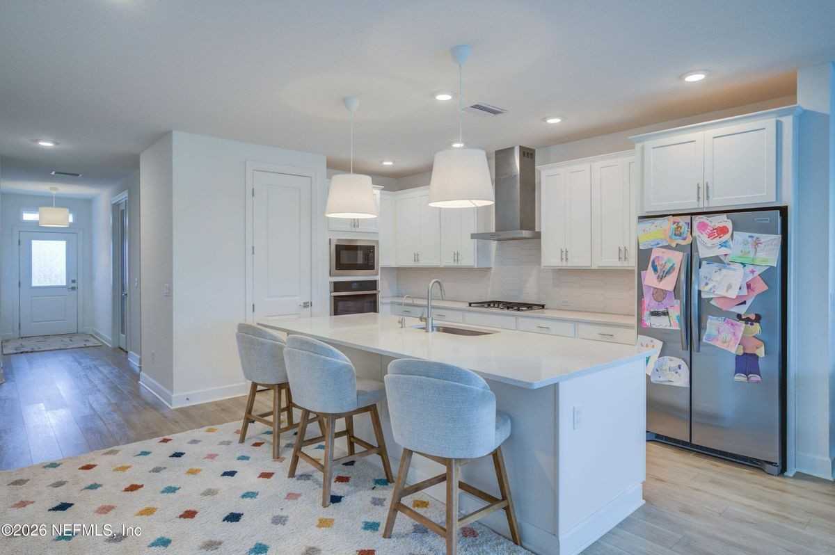22 Amalia Way - Photo 3 of 38