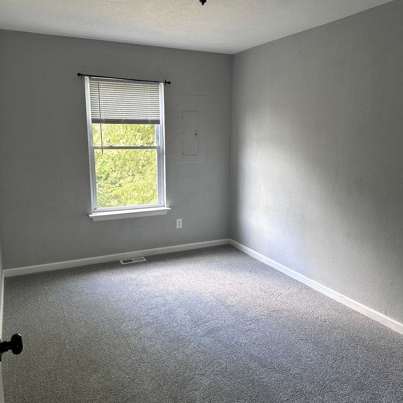 1406 Goff St - Photo 3 of 8