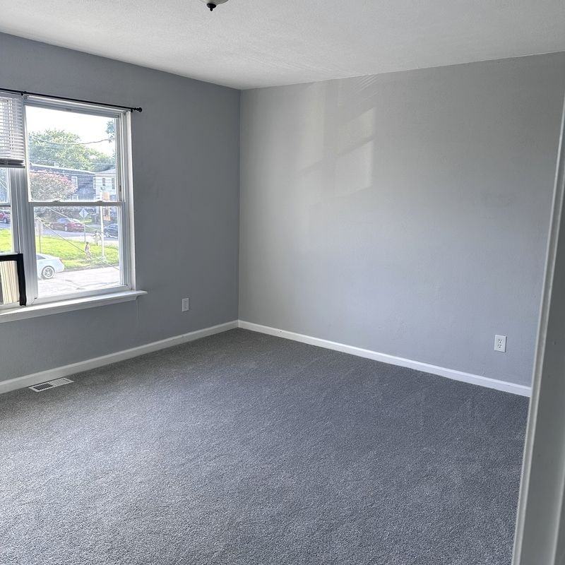 1406 Goff St - Photo 4 of 8