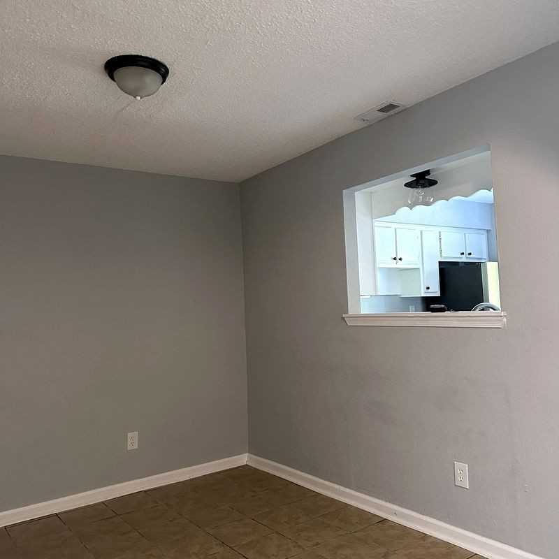1406 Goff St - Photo 6 of 8