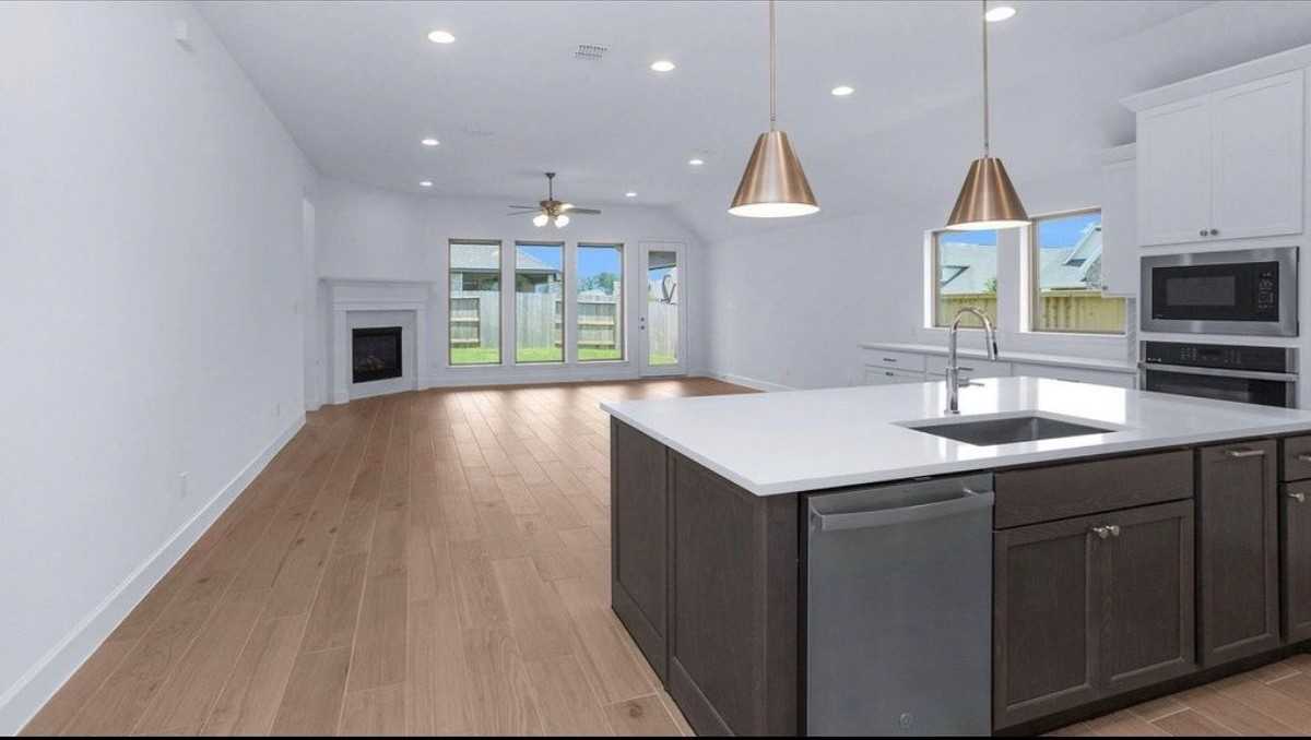 1602 Peridido Way - Photo 4 of 8