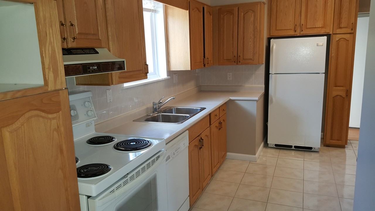 12 Tanjoe Crescent - Photo 4 of 10