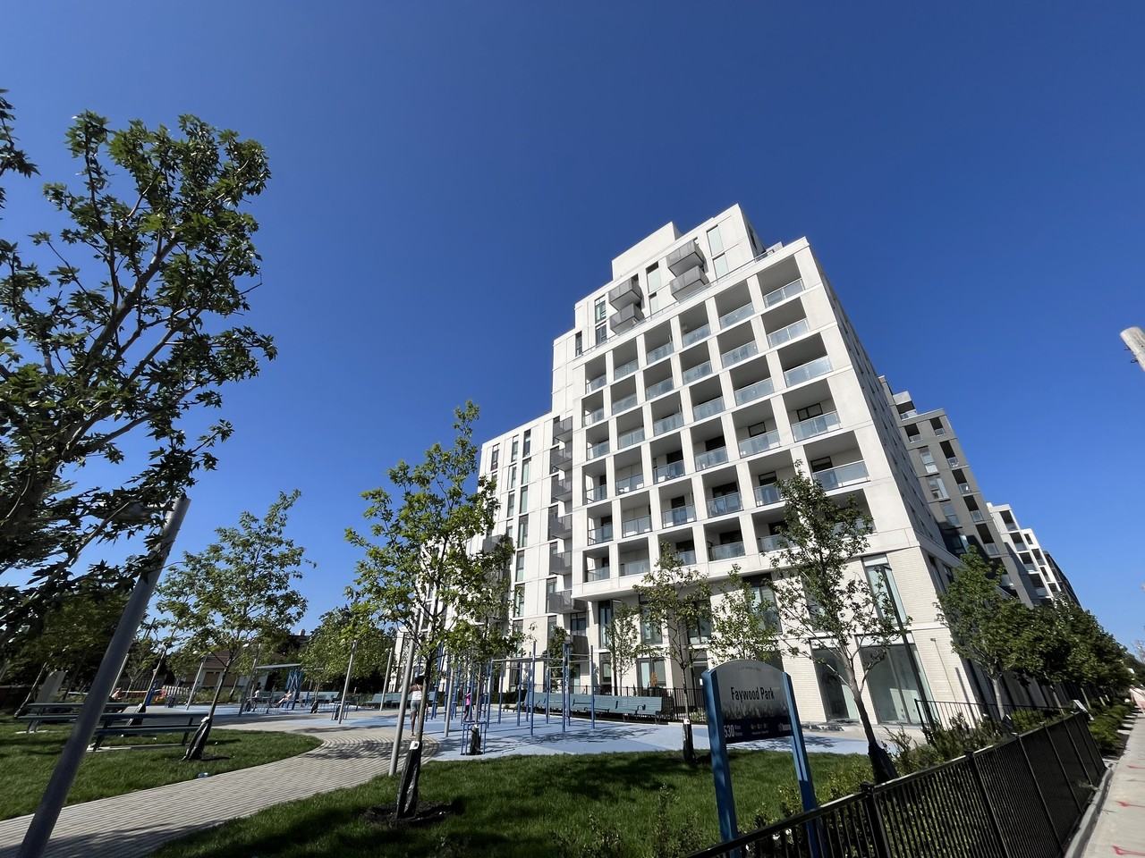 500 Wilson Avenue - Photo 5 of 35
