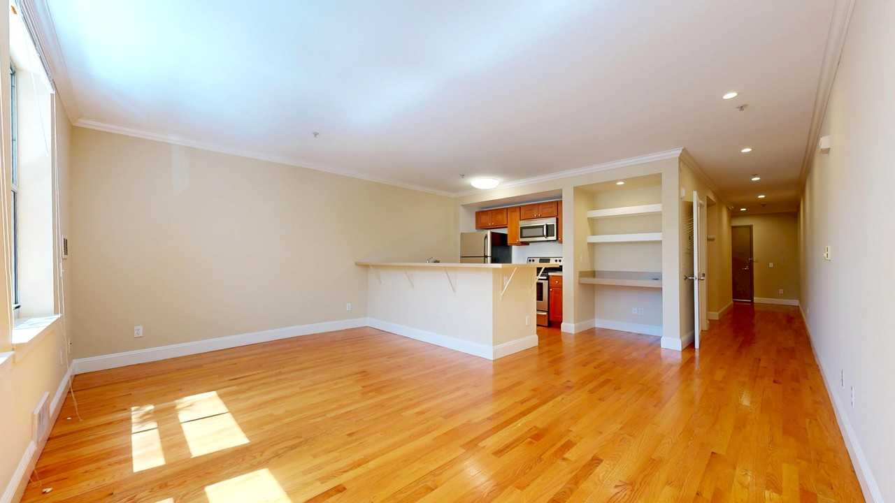 3322 Buchanan Street - Photo 7 of 19
