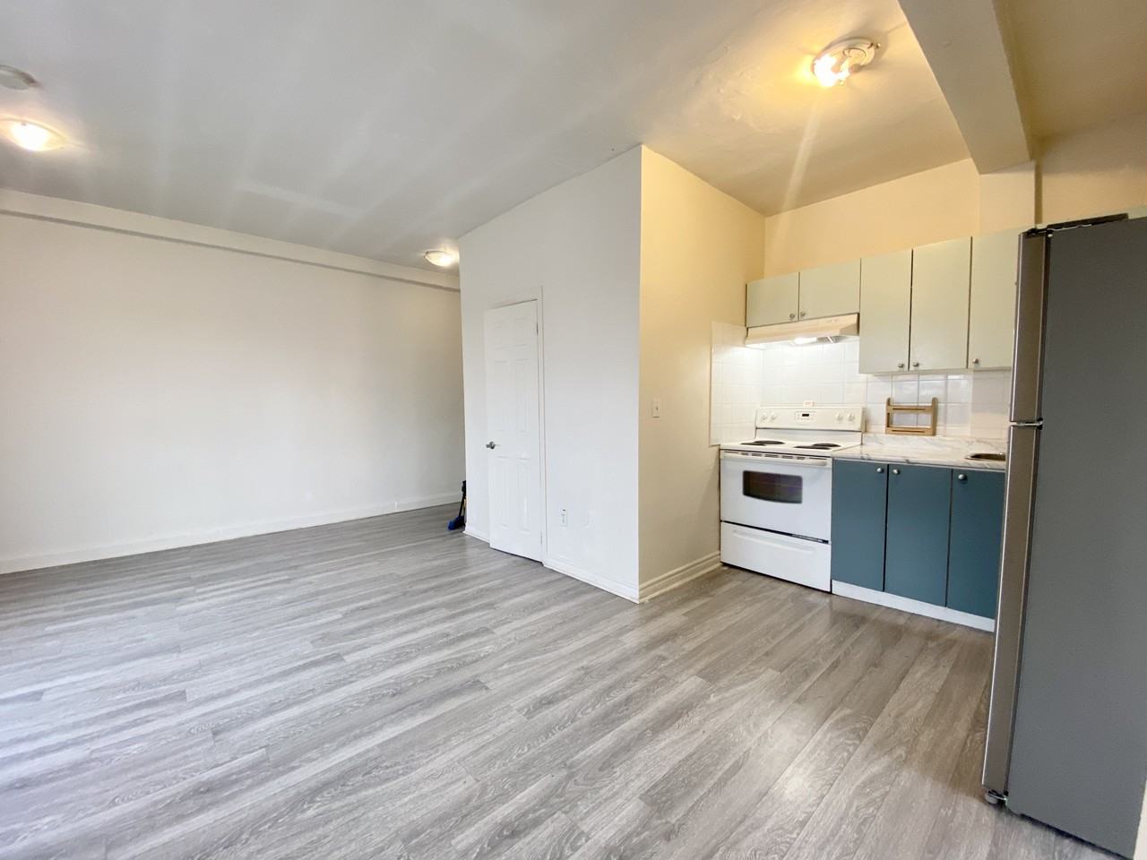 1158 Weston Rd #1 - Photo 6 of 22