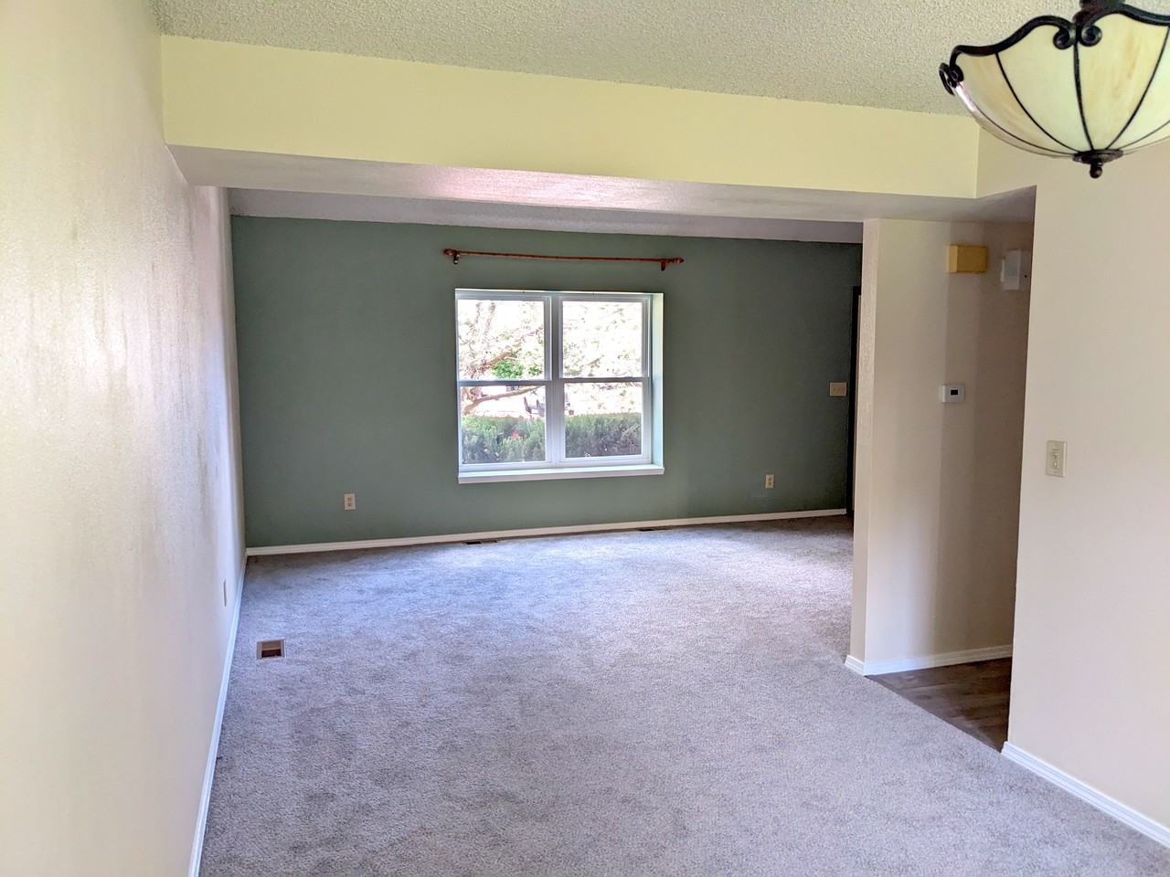 6220 Pemberton Way - Photo 4 of 23