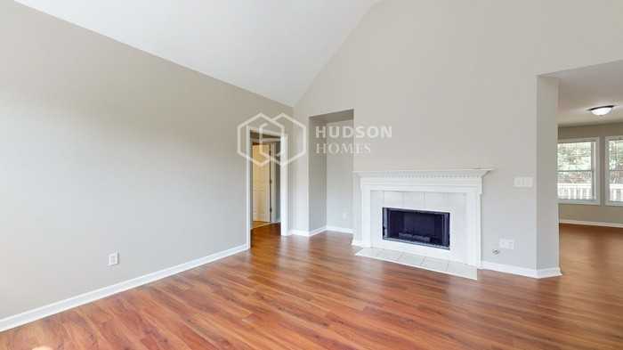 2620 Mcguire Dr Nw - Photo 6 of 43