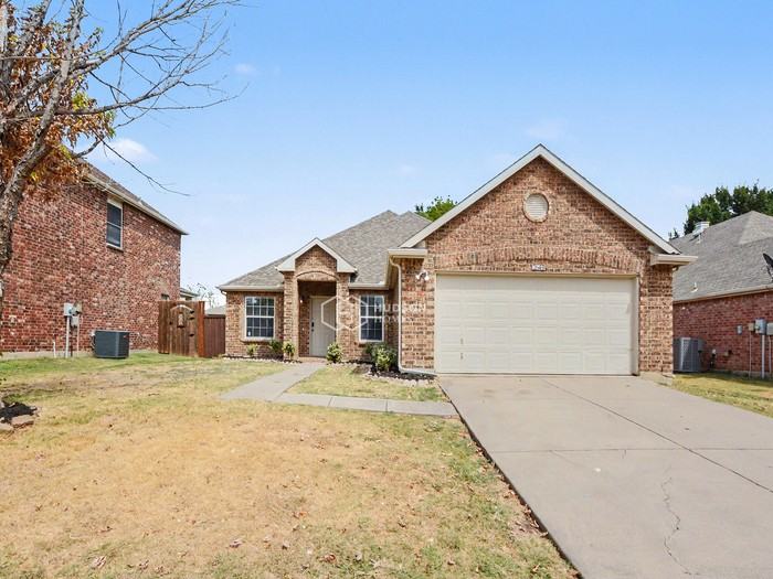 2649 Elderberry Ln - Photo 3 of 24