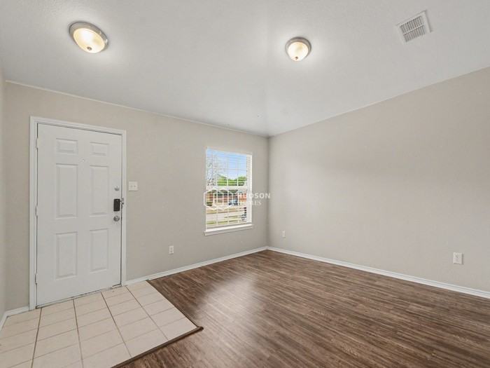 2649 Elderberry Ln - Photo 5 of 24