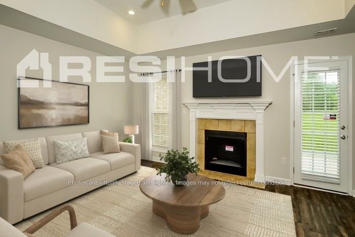 702 Carter Grove Rd - Photo 6 of 24