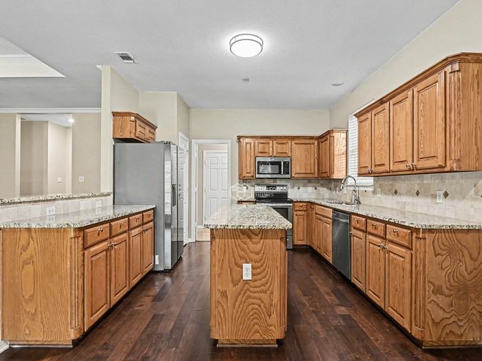 2309 Summer Brook Dr - Photo 6 of 21