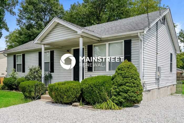 156 Hackberry Ln - Photo 3 of 16