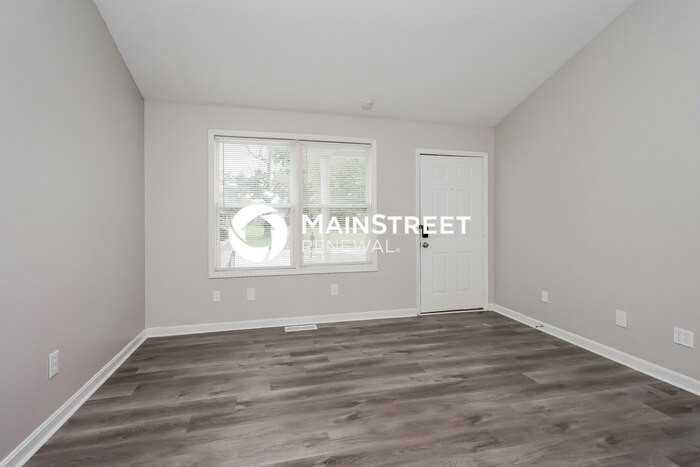 156 Hackberry Ln - Photo 4 of 16