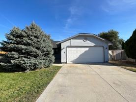 2206 S Locust St - Photo 1 of 1