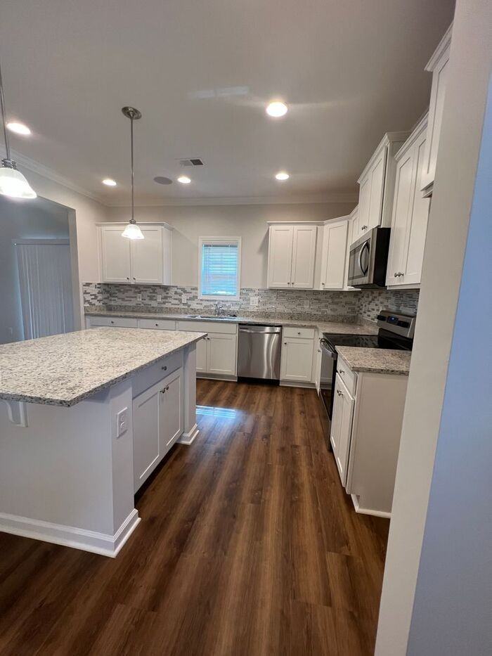 320 Alameda Ln - Photo 2 of 34