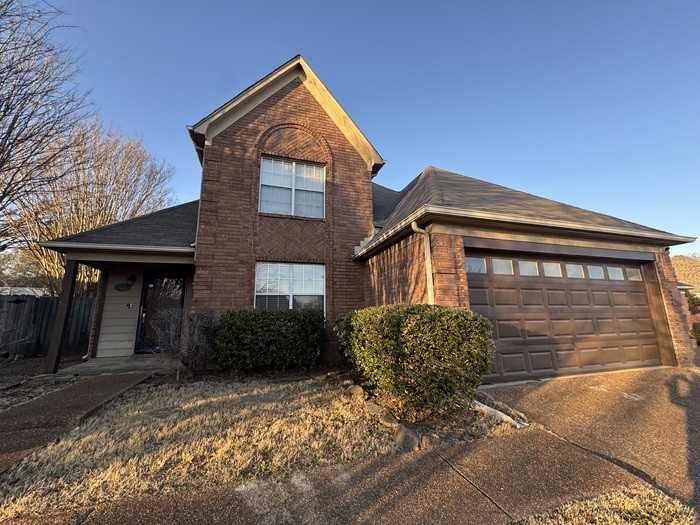 9220 Fletcher Wood Dr - Photo 2 of 10