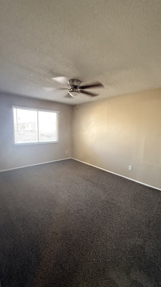 5028 N 41st Ave - Photo 7 of 10