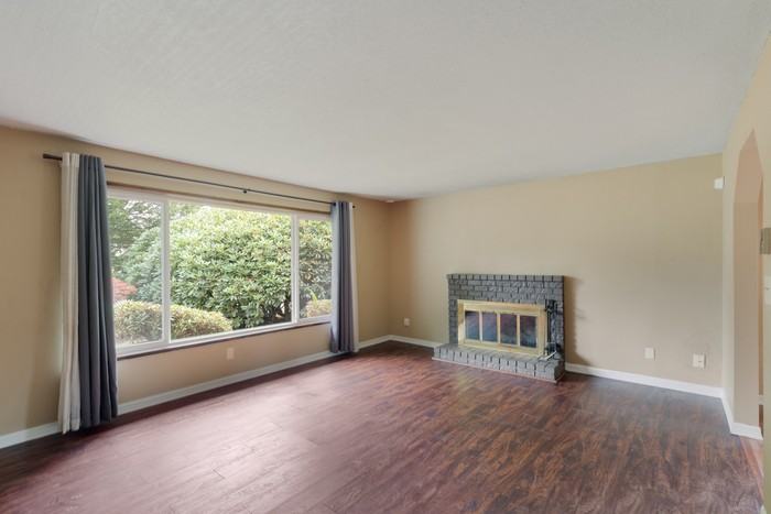 3915 Pine St - Photo 5 of 31
