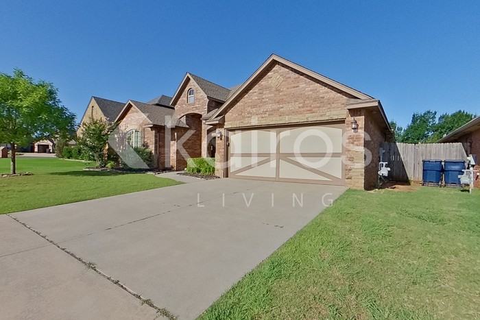 19001 Butterfly Blvd - Photo 2 of 32