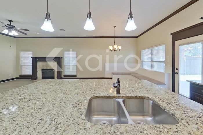 19001 Butterfly Blvd - Photo 7 of 32