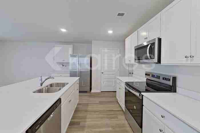 102 Inez Ave - Photo 5 of 25