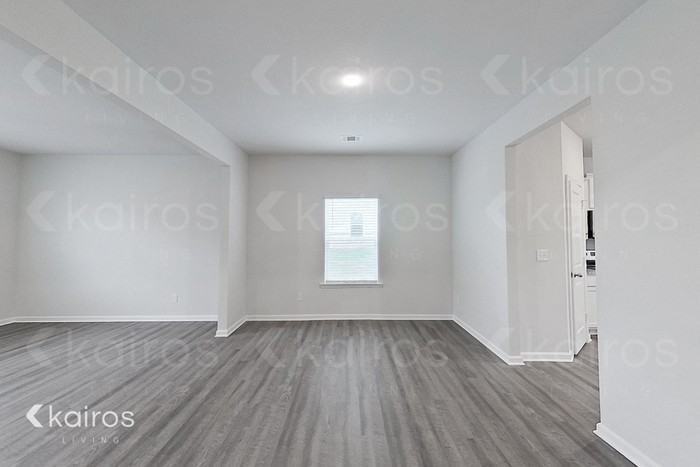 3428 Bridgewood Dr - Photo 6 of 33