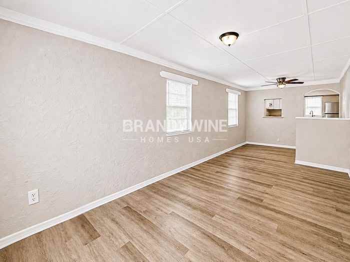 3815 Carroway St - Photo 4 of 25