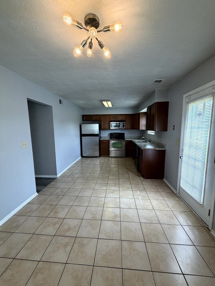 6643 Fairway Ave #NA - Photo 2 of 22