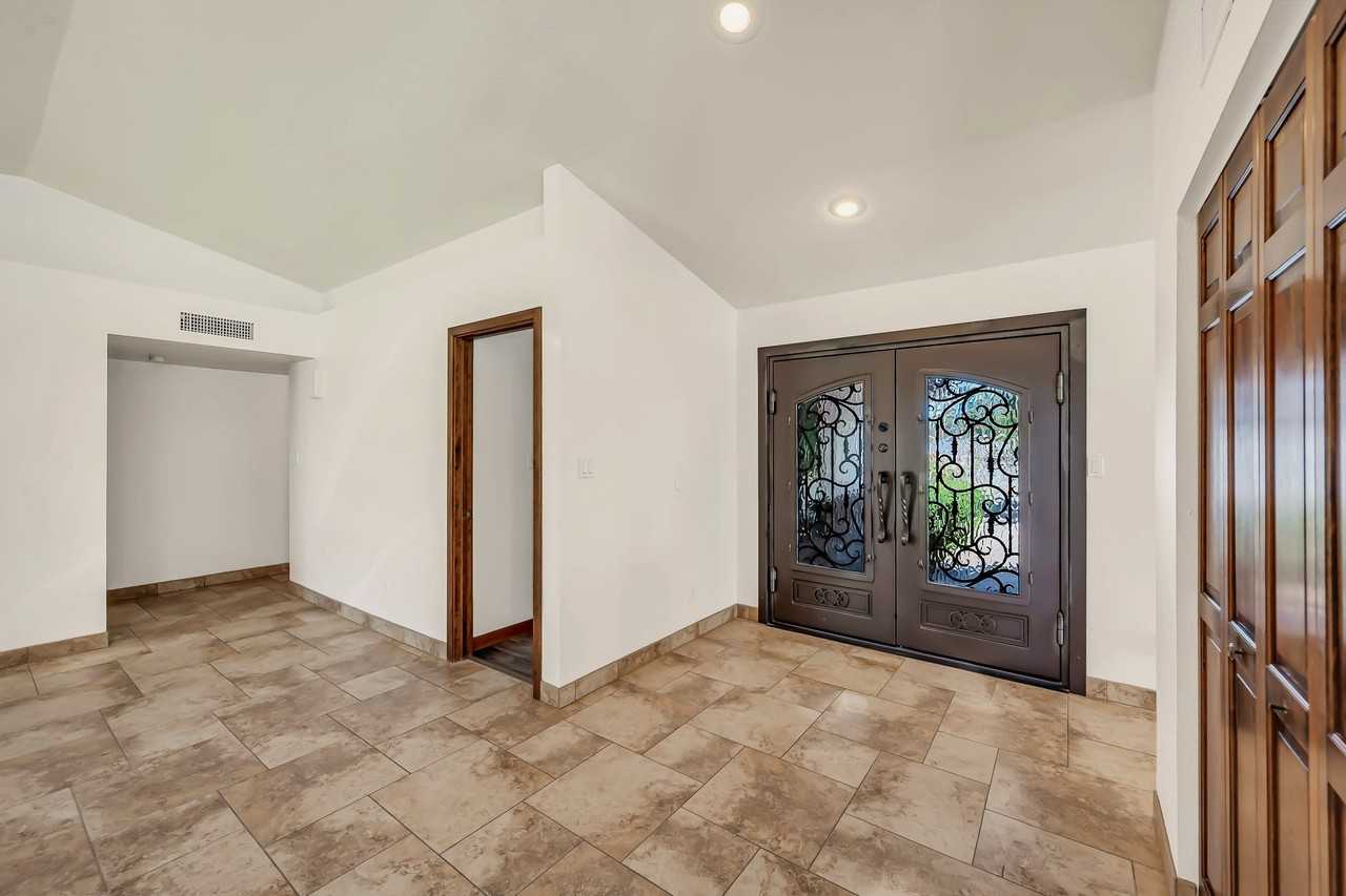 227 W Caroline Ln #NA - Photo 5 of 50