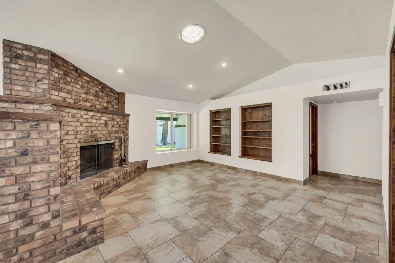 227 W Caroline Ln #NA - Photo 6 of 50