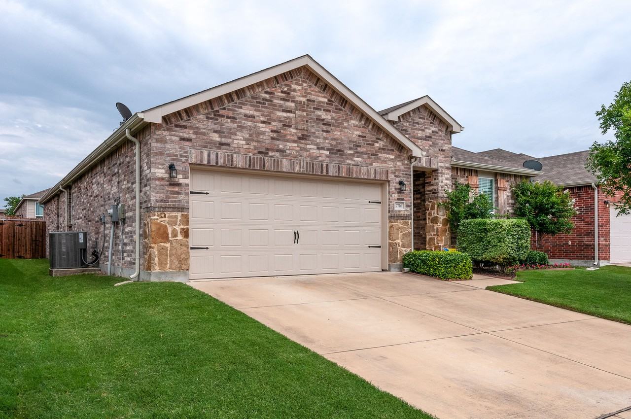 7716 Shorthorn Way #NA - Photo 2 of 30