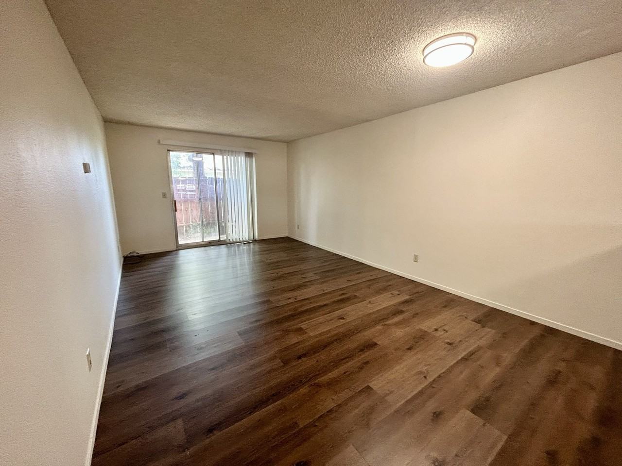 1532 North Ct #F - Photo 5 of 10