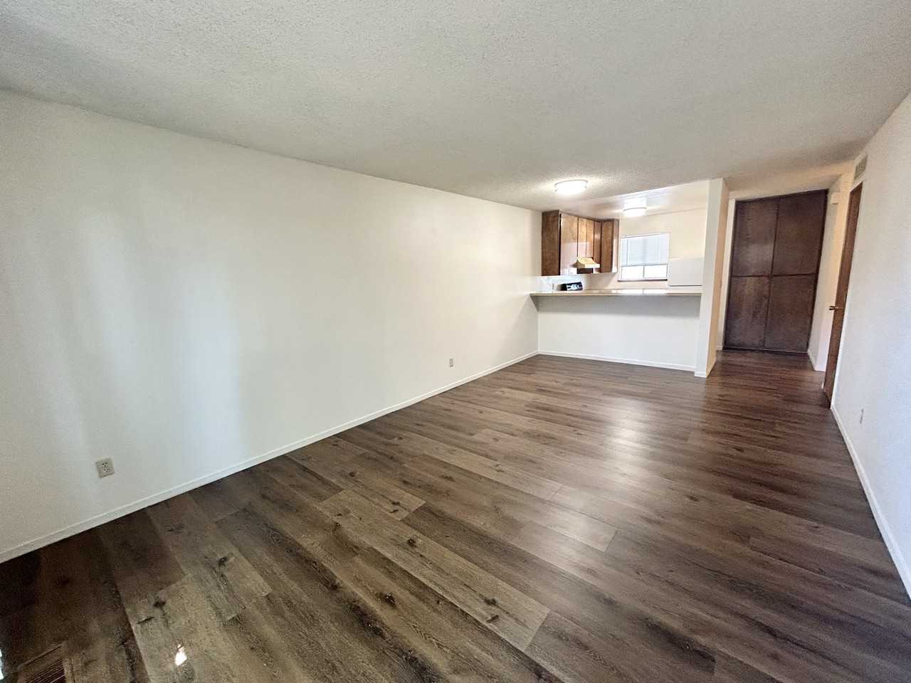 1532 North Ct #F - Photo 6 of 10