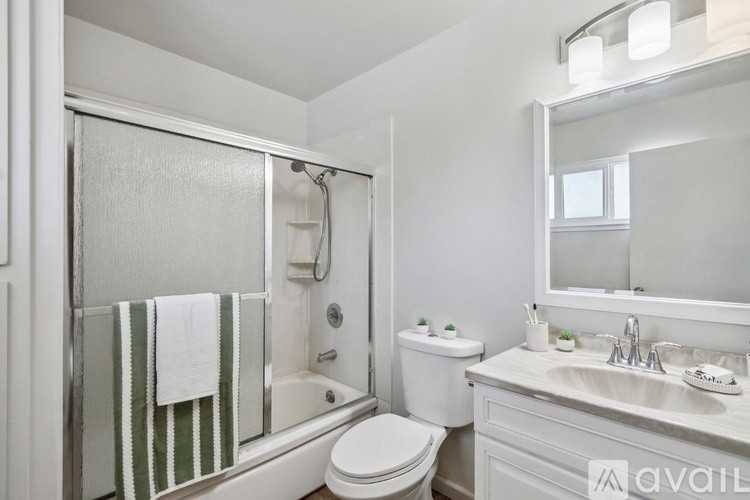9101 La Riviera Dr - Photo 5 of 10
