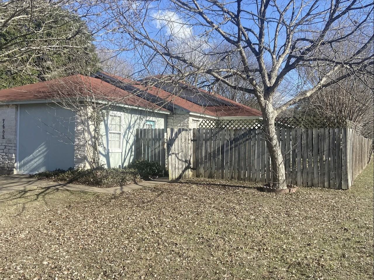 7605 Woodstone Cv #B - Photo 3 of 31