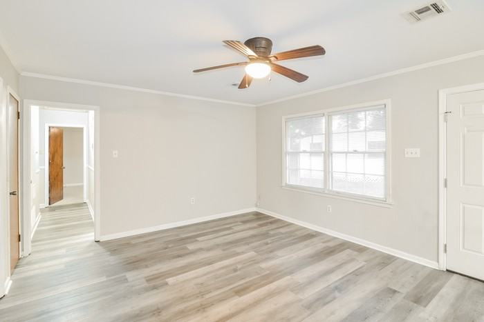 758 Forestdale Dr - Photo 5 of 9