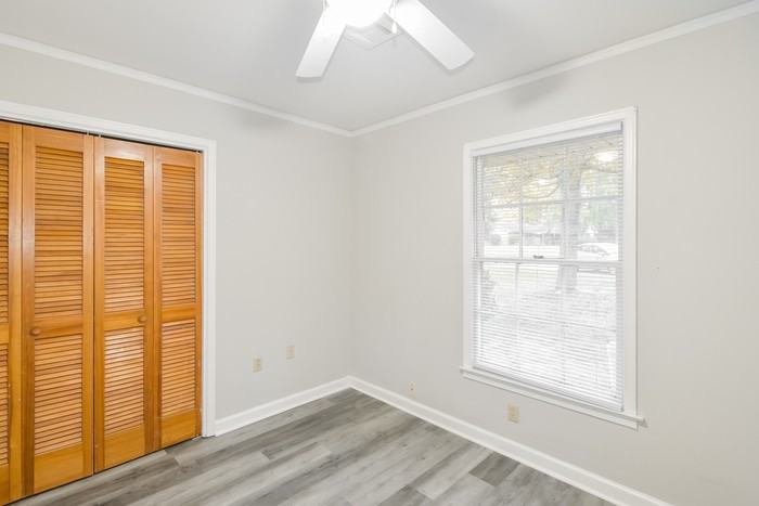 758 Forestdale Dr - Photo 7 of 9