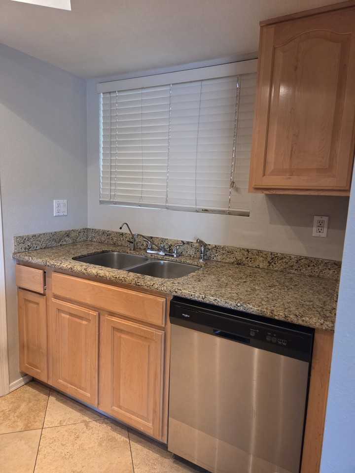 2228 N 52nd St #110 - Photo 5 of 19