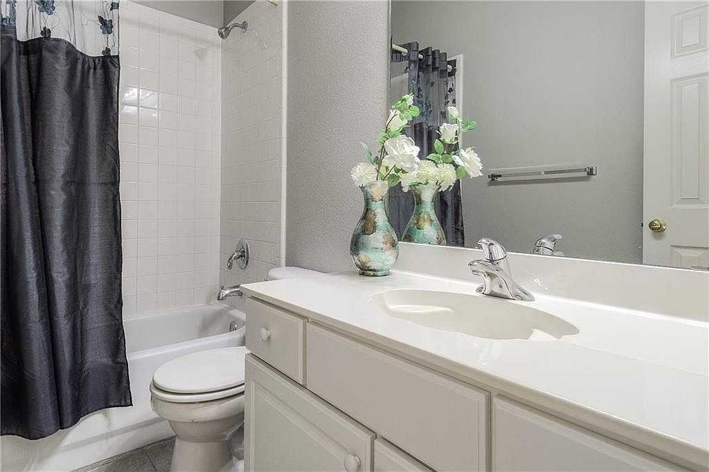 1426 Forest Oaks Ct #NA - Photo 7 of 26