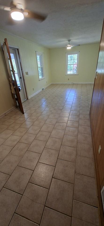 102 Fairfield Dr #NA - Photo 4 of 13